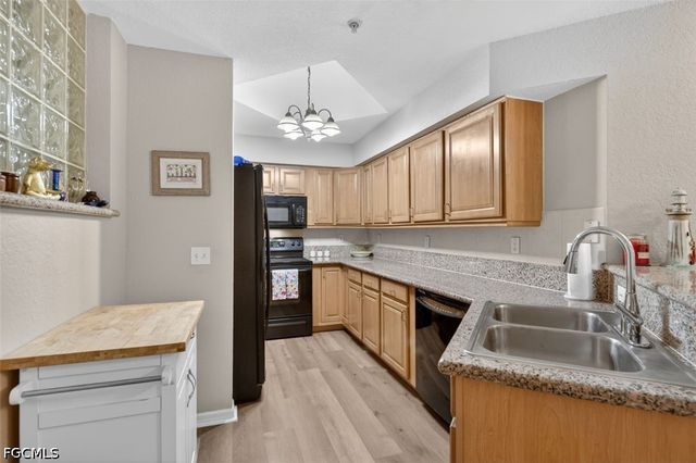 12505 McGregor BLVD 113, Fort Myers, FL 33919