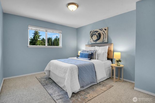17465 NE 163rd Place, Woodinville, WA 98072
