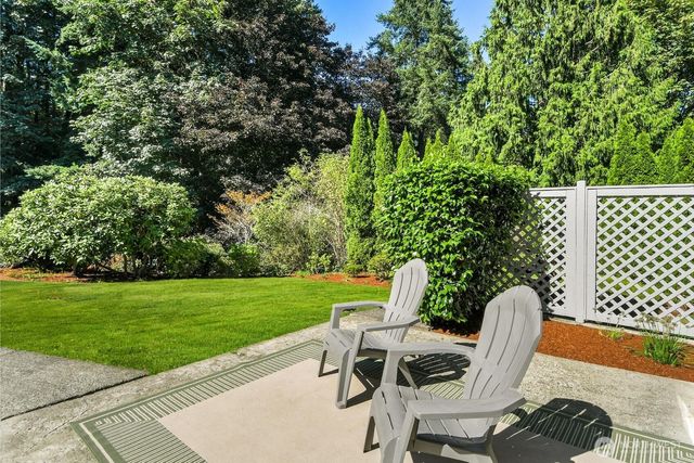 17465 NE 163rd Place, Woodinville, WA 98072