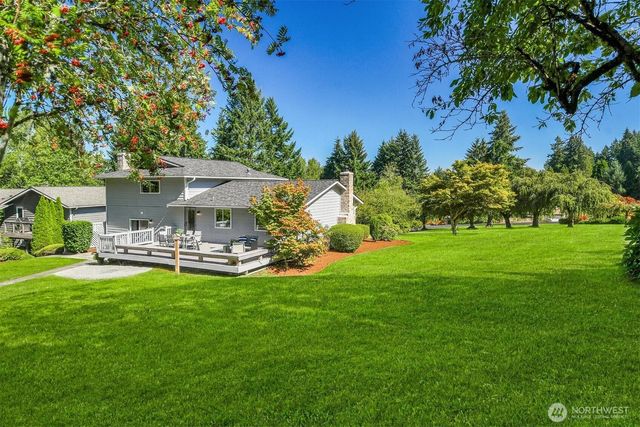 17465 NE 163rd Place, Woodinville, WA 98072