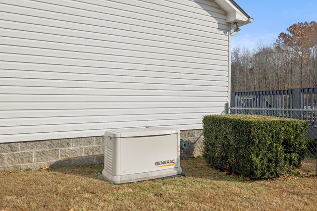 183 Lockwood Hollow Rd, Dover, TN 37058