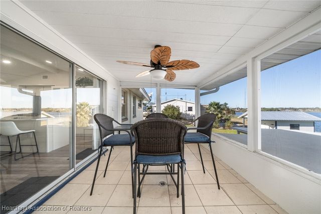 403 Lake Lotela Drive, Avon Park, FL 33825