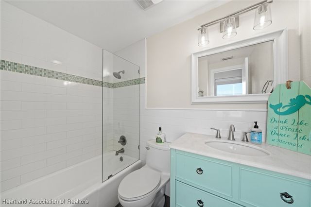 403 Lake Lotela Drive, Avon Park, FL 33825