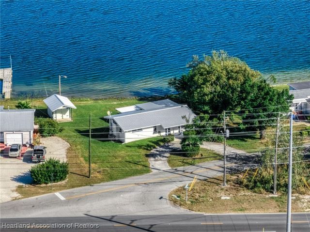 403 Lake Lotela Drive, Avon Park, FL 33825