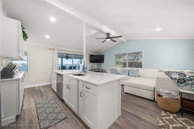 403 Lake Lotela Drive, Avon Park, FL 33825