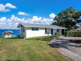 403 Lake Lotela Drive, Avon Park, FL 33825