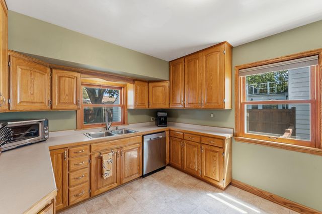 5933 Columbus Avenue, Minneapolis, MN 55417