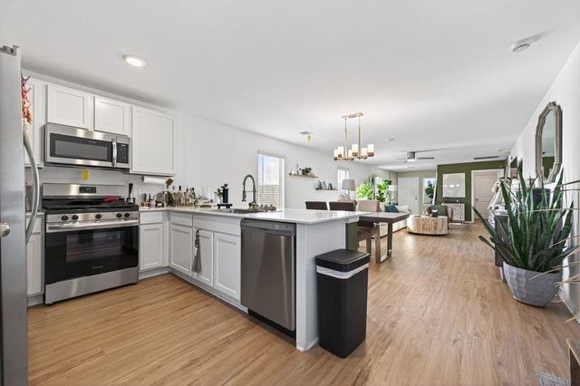 2450 Ridge Oak Drive, Conroe, TX 77301