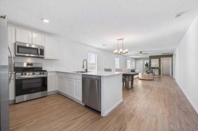 2450 Ridge Oak Drive, Conroe, TX 77301