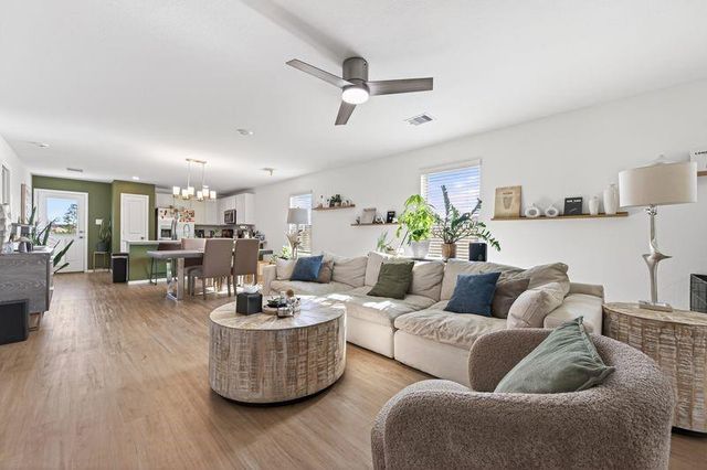 2450 Ridge Oak Drive, Conroe, TX 77301