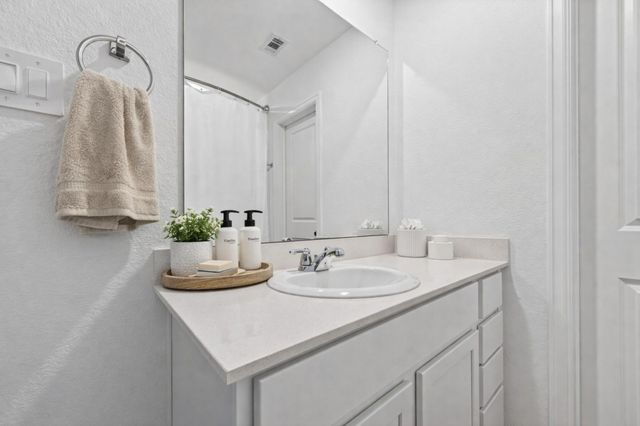 2450 Ridge Oak Drive, Conroe, TX 77301