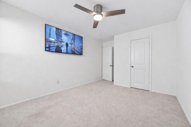 2450 Ridge Oak Drive, Conroe, TX 77301