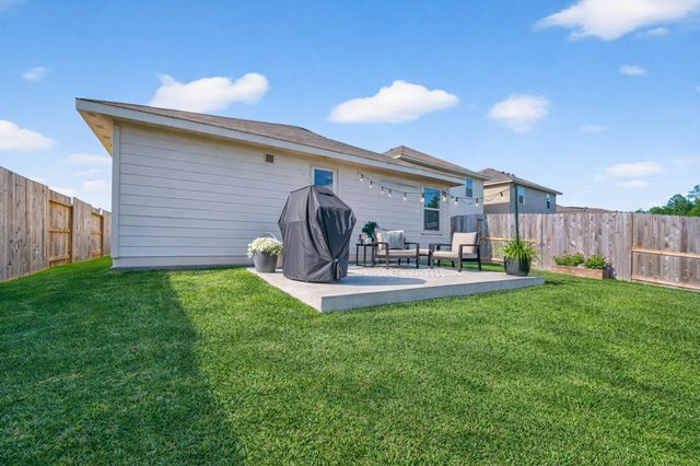 2450 Ridge Oak Drive, Conroe, TX 77301