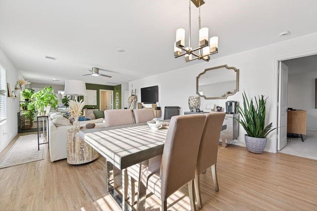 2450 Ridge Oak Drive, Conroe, TX 77301