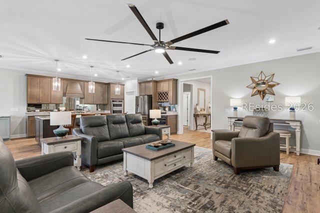 333 Sweetpea Ln, Bluffton, SC 29909