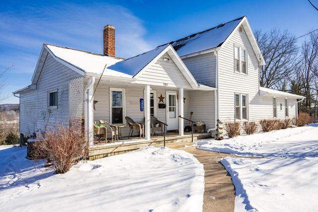207 Spring Street, Elroy, WI 53929