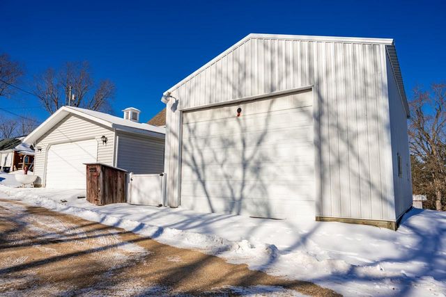 207 Spring Street, Elroy, WI 53929