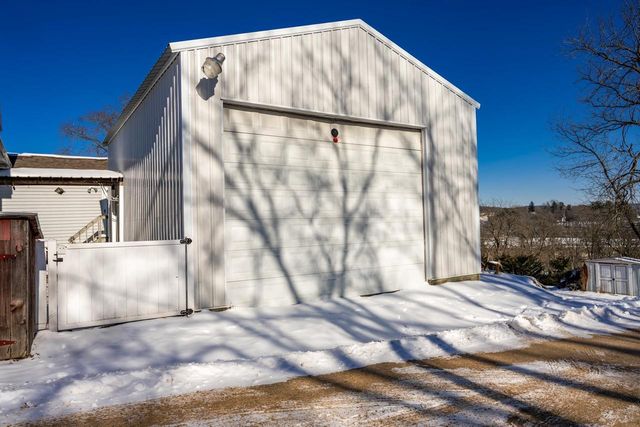 207 Spring Street, Elroy, WI 53929