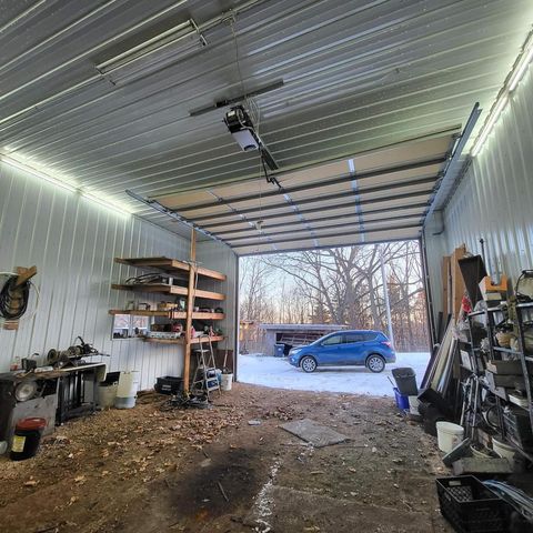 207 Spring Street, Elroy, WI 53929