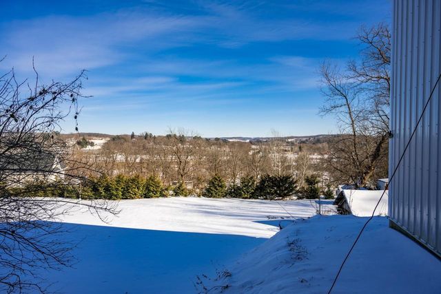 207 Spring Street, Elroy, WI 53929