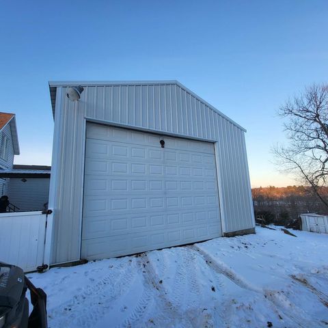 207 Spring Street, Elroy, WI 53929