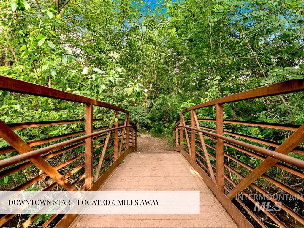 659 N Creekwater Ave, Eagle, ID 83616 photo 30