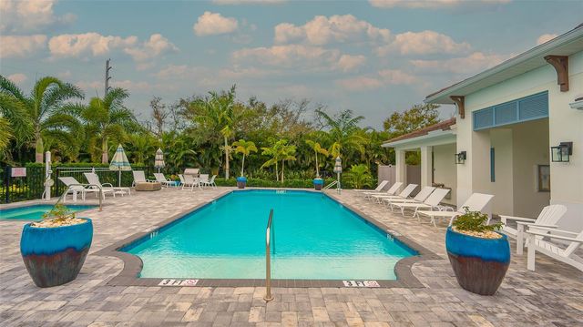 7725 SANDHILL LAKE DRIVE, Sarasota, FL 34241