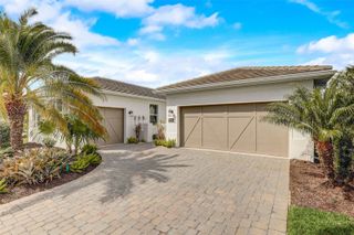 7725 SANDHILL LAKE DRIVE, Sarasota, FL 34241