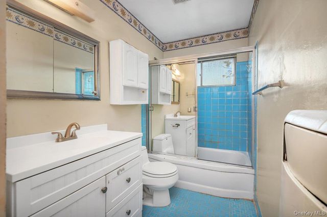 46 Sunburst Drive, Deer Park, NY 11729