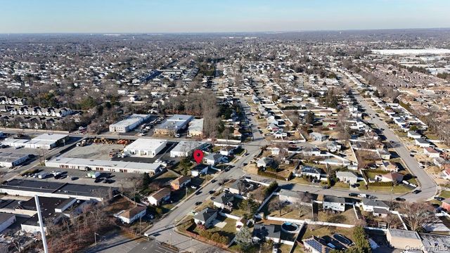 46 Sunburst Drive, Deer Park, NY 11729