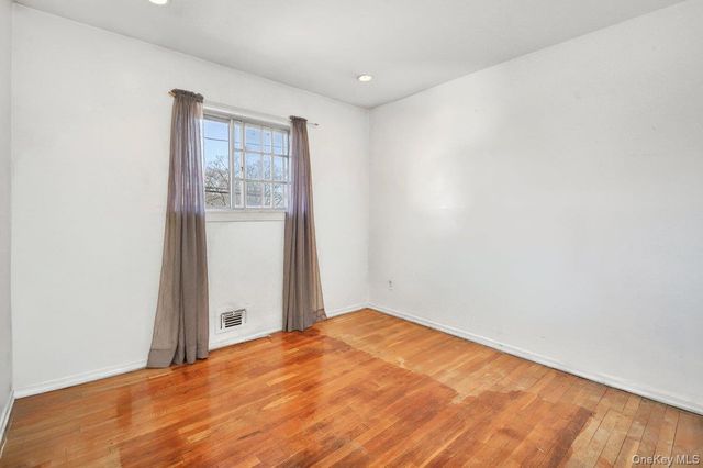 46 Sunburst Drive, Deer Park, NY 11729