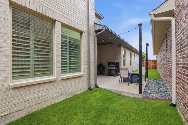 8470 Howell Drive, Frisco, TX 75034