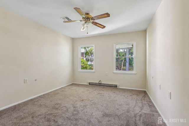 52 cambridge Court B, Lakewood, NJ 08701