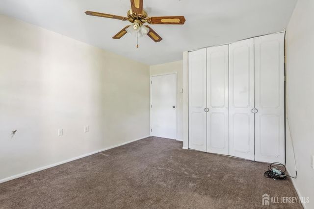 52 cambridge Court B, Lakewood, NJ 08701