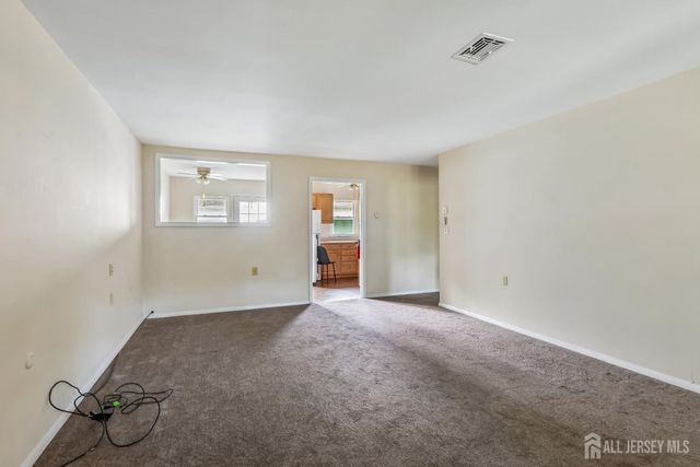 52 cambridge Court B, Lakewood, NJ 08701