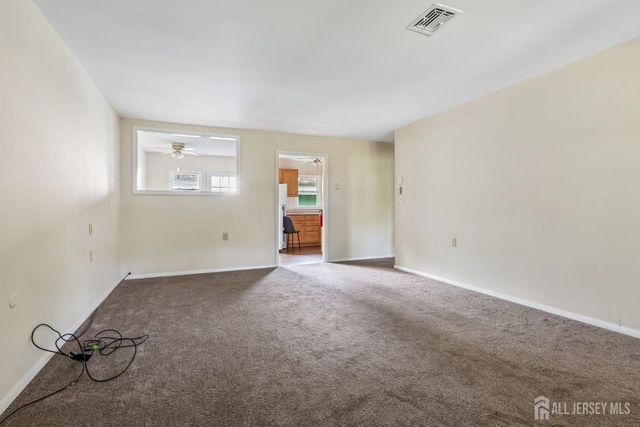 52 cambridge Court B, Lakewood, NJ 08701