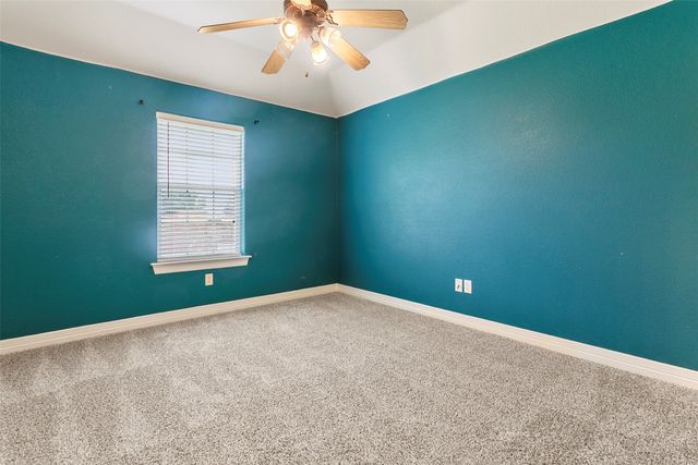 5624 English Oak Drive, Fort Worth, TX 76244