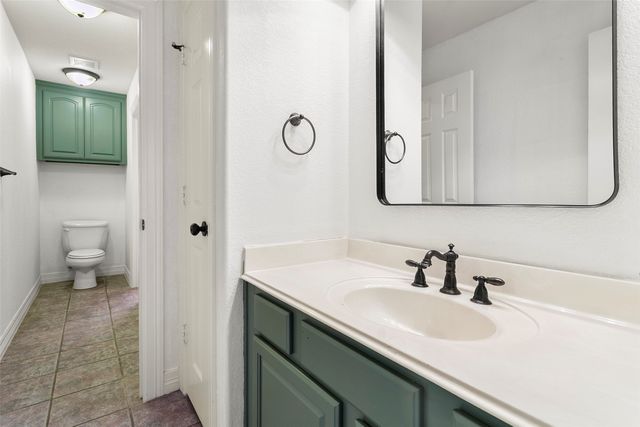 5624 English Oak Drive, Fort Worth, TX 76244