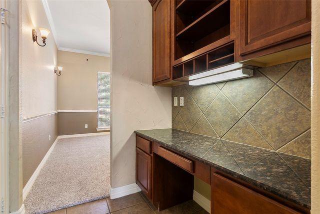 5624 English Oak Drive, Fort Worth, TX 76244