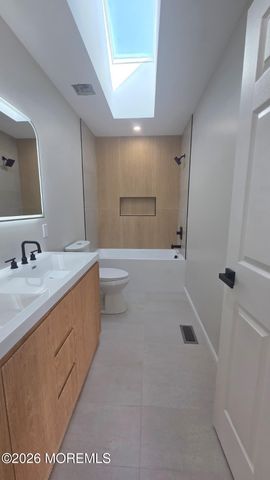 1055 Huntingdon Drive, Williamstown, NJ 08094
