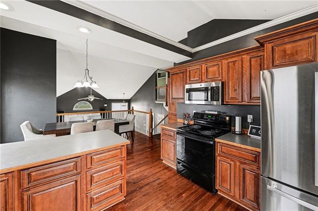 360 W Madison Street, Gardner, KS 66030