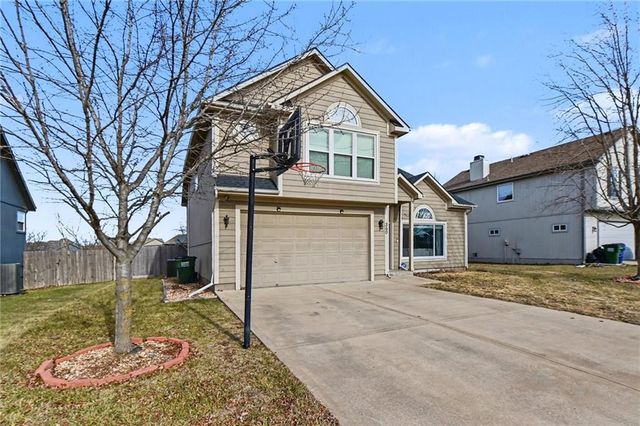 360 W Madison Street, Gardner, KS 66030