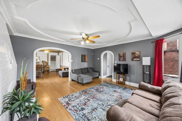 10745 S Church Street, Chicago, IL 60643