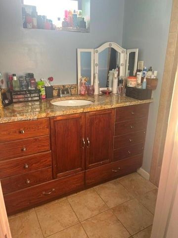 5900 Bamboo Dr, Fort Pierce, FL 34982