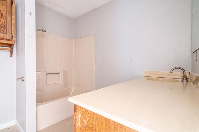 601 Henry St Street, Dublin, TX 76446