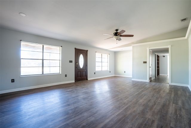 601 Henry St Street, Dublin, TX 76446