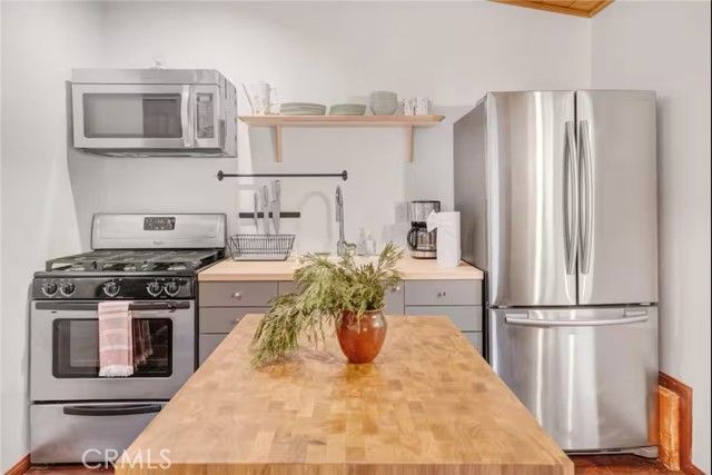 764 Fern Road, Lake Arrowhead, CA 92385