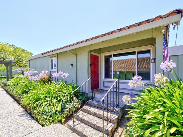 262 Crestview Drive, Watsonville, CA 95076