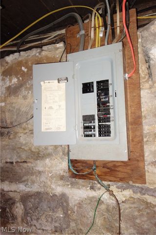 6235 Manchester Road, Clinton, OH 44216