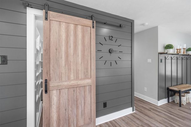 719 Fairfield Street, Shoreacres, TX 77571